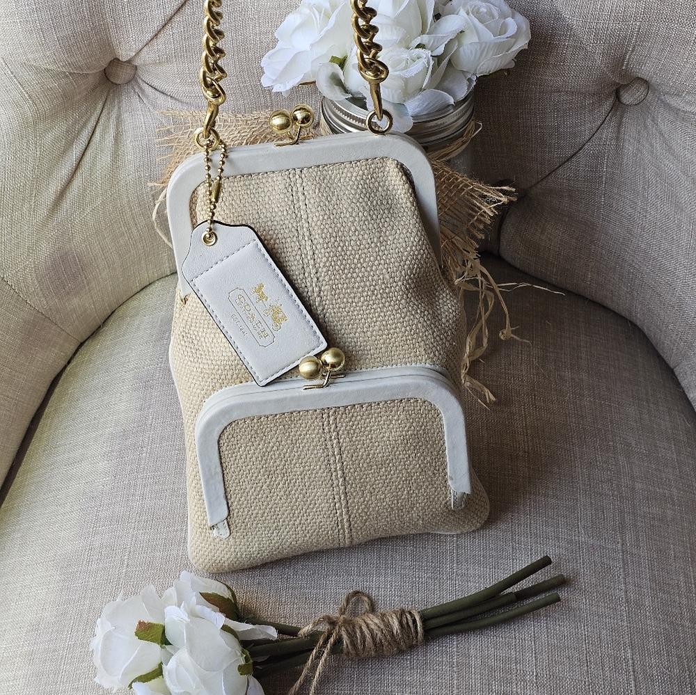 Coach Limited Edition Bleeker Street Double Kisslock Shoulder Bag ( 39 of 70 ) - Picture 9 of 16